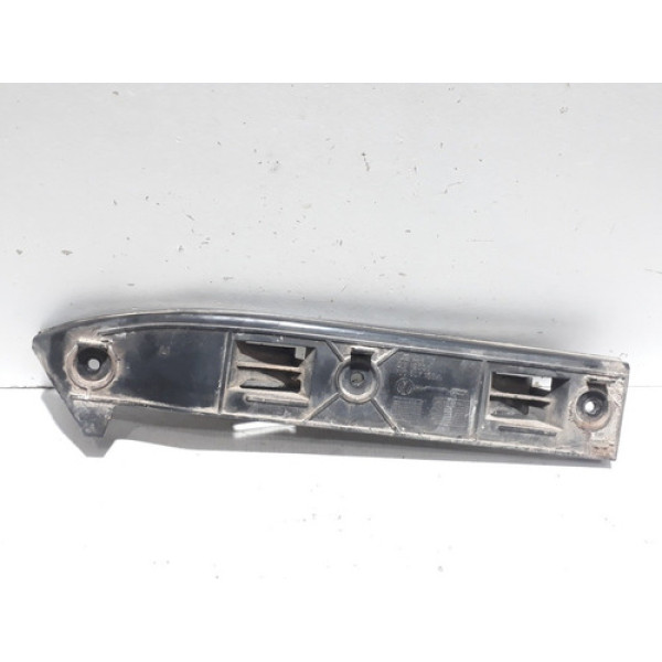 Guia Parachoque Dianteiro Esquerdo Vw Golf 200/2005