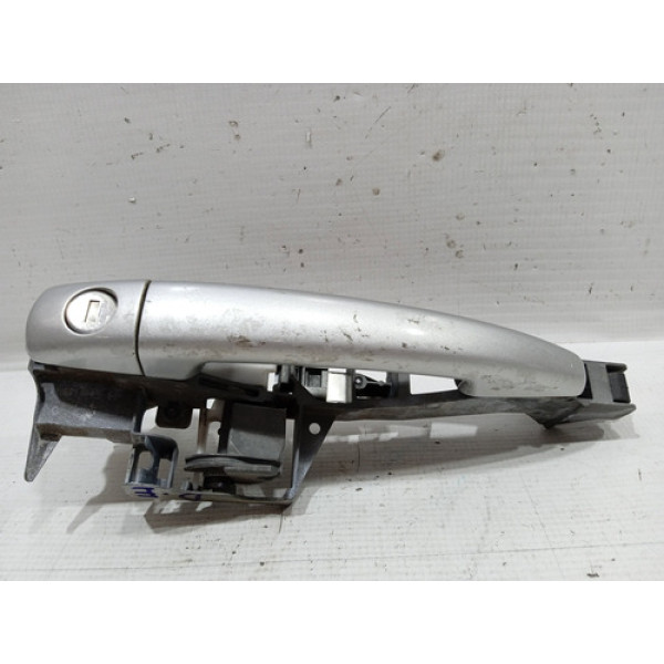 Maçaneta Externa Dianteira Esquerda Peugeot 3008 2012/2015  Prateado Dianteira