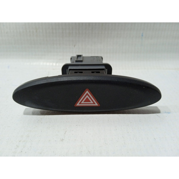 Botão Pisca Alerta Toyota Etios 2015/2018  Preto