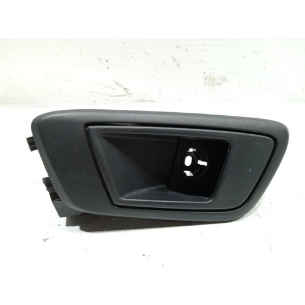 Maçaneta Interna Traseira Esquerda New Fiesta Hatch 2015  Dianteira
