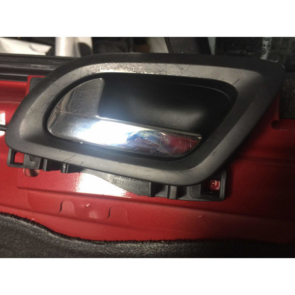 Maçaneta Interna Dianteira Esquerda Peugeot 408/308 2011... Dianteira