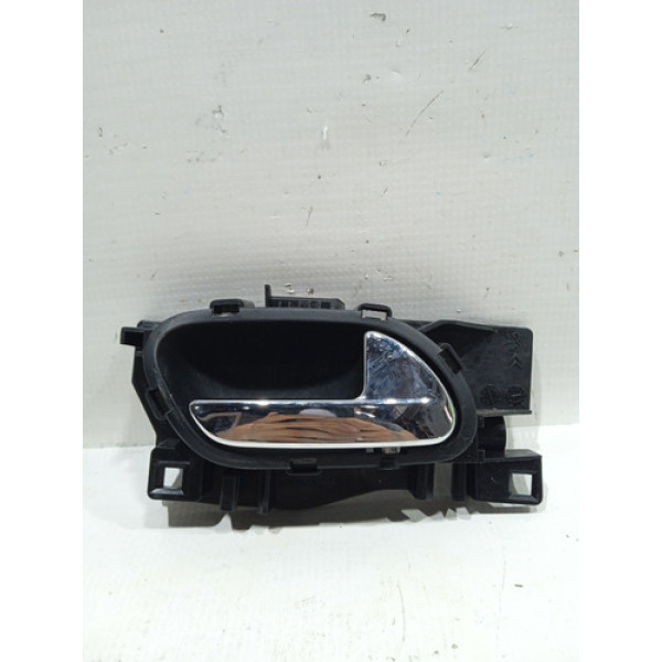 Maçaneta Interna Traseira Direita Peugeot 3008 2012/2015  Traseira