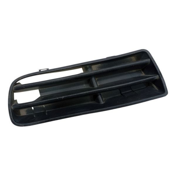 Moldura Farol De Milha Esquerdo Volkswagen Golf 2000 2004 Preto Esquerdo