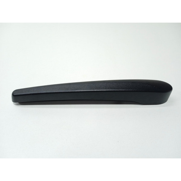 Braço Limpador Traseiro Com Moldura Gm Tracker Ltz 2012/2016