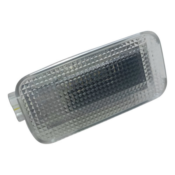 Luz Cortesia Porta Malas Toyota Yaris Hatch 2020