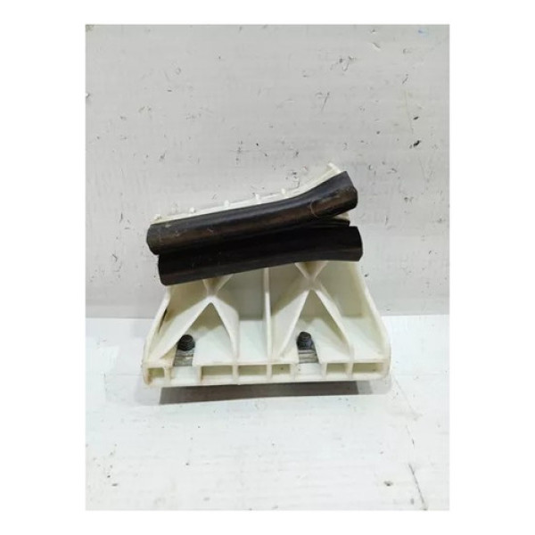 Guia Canaleta Vidro Dianteiro Direito Citroen C3 2014/2017 Preto