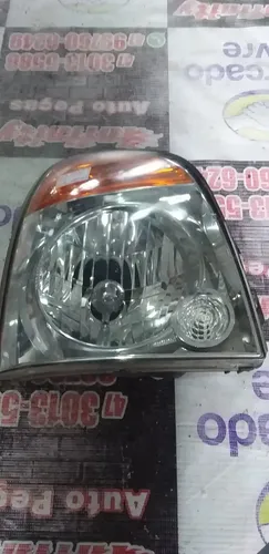Farol Lado Direito Kia Bongo 2004 A 2010 Com  Detalhes  Direito