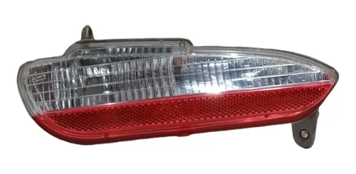Lanterna Para Choque Traseiro Fiat Punto Lado E. 2014  Esquerdo Vermelho