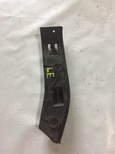 Guia Do Para Choque Lado Esquerdo Volkswagen Polo 2004/2007