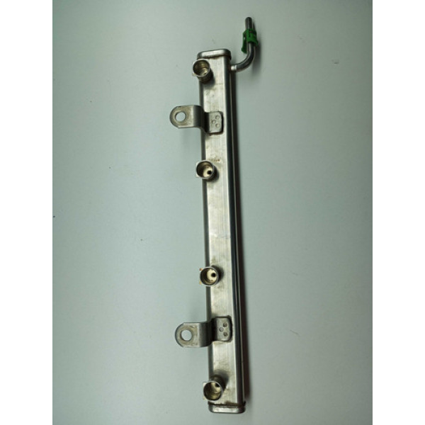 Flauta De Injeção Fremoont 2.4 16v Gasolina 04627355aa