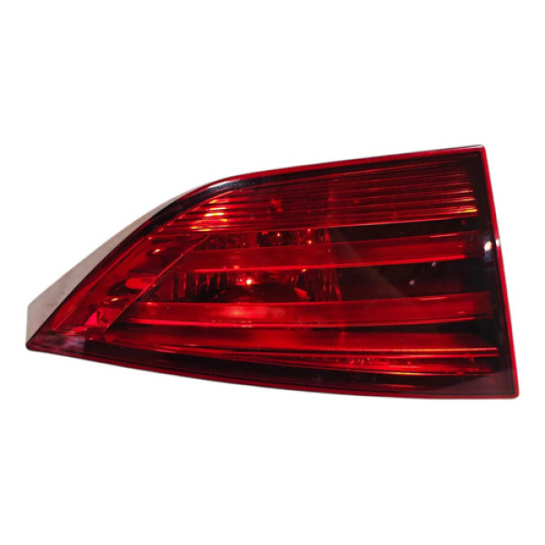 Lanterna Tampa Traseira Esquerda Bmw X1 2010 2011 2012 2013 Esquerdo/motorista Vermelho
