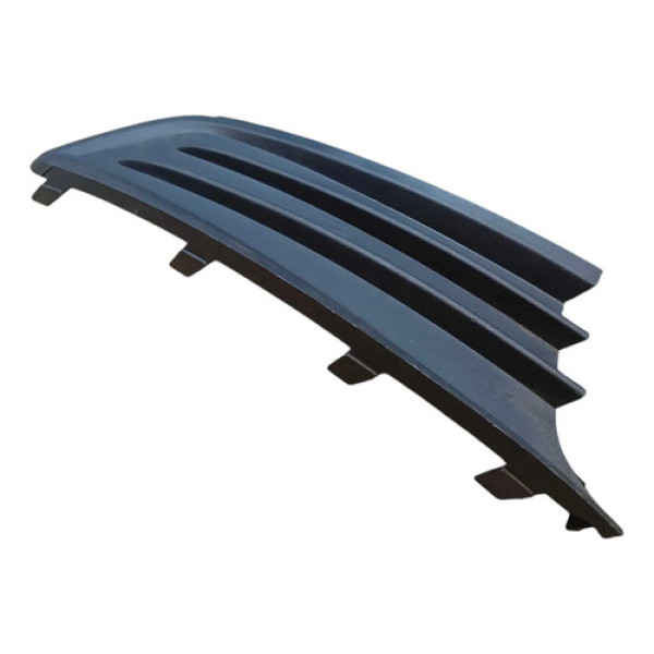 Moldura Grade Farol Milha Direita Vw Gol G4 G5 2013 A 2016 Preto Direito