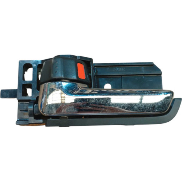 Maçaneta Interna Dianteira Esquerda Suzuki Sx4 2010/2012 Prateado Dianteira