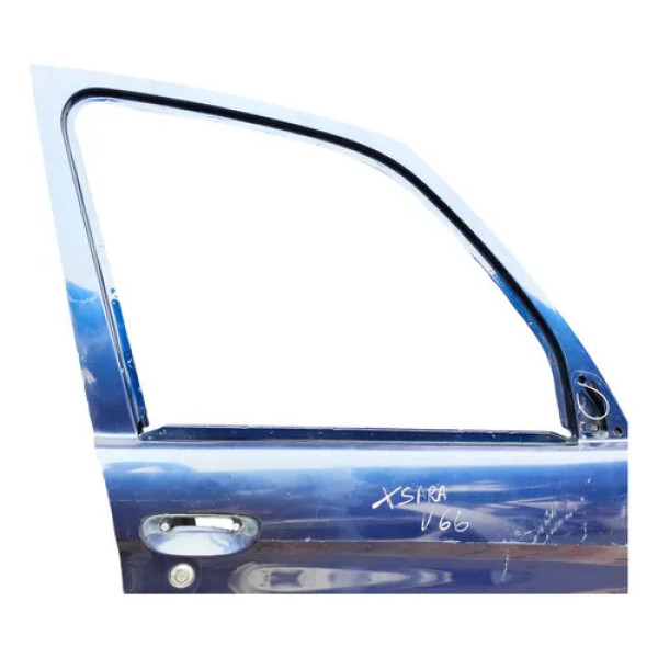 Porta Dianteira Dir Citroen Xsara Picasso 2005 Detalhe Dianteira Direito Azul