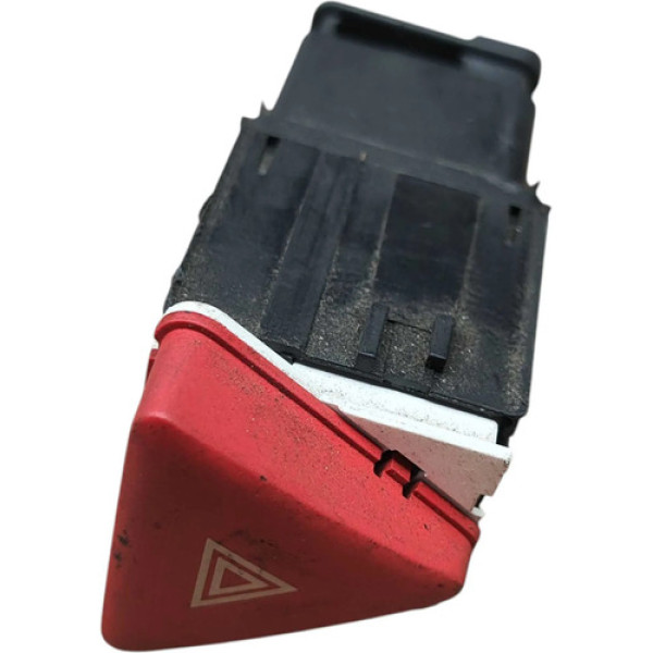 Botão Comando Pisca Alerta Vw Jetta 2007 A 2011 1k0953509a Preto