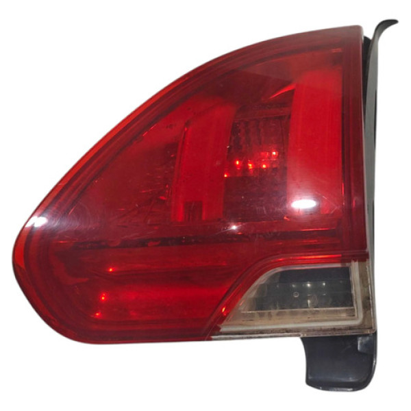 Lanterna Tampa Traseira Direita Peugeot 2008 2017 2018 2019 Direito/passageiro Vermelho