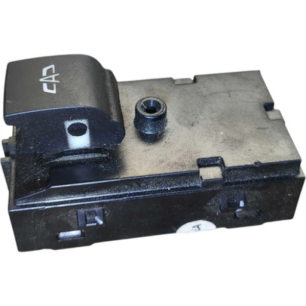 Botão Vidro Traseiro Dir Gm Tracker 2021 A 2023 26211284