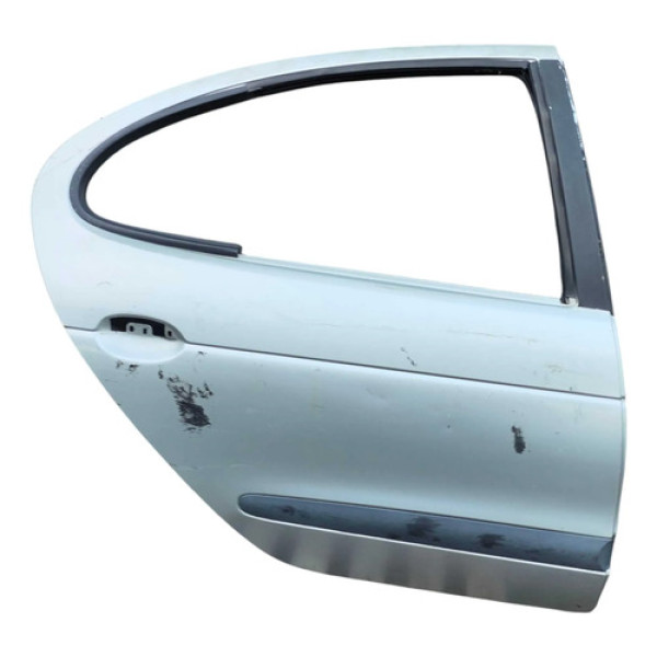 Porta Traseira Direita Renault Megane 1997 A 2004 Detalhe Traseira Direita Branco