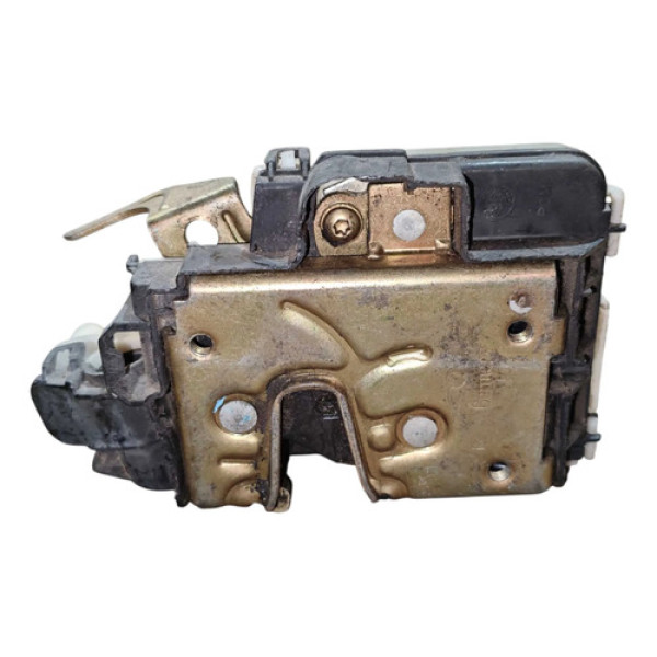 Fechadura Porta Dianteira Direita Vw Golf 1994 1995 A 1998
