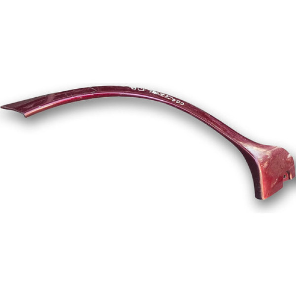 Moldura Paralama Tras Direita Gm Corsa 2002 A 2004 93396136 Vermelho