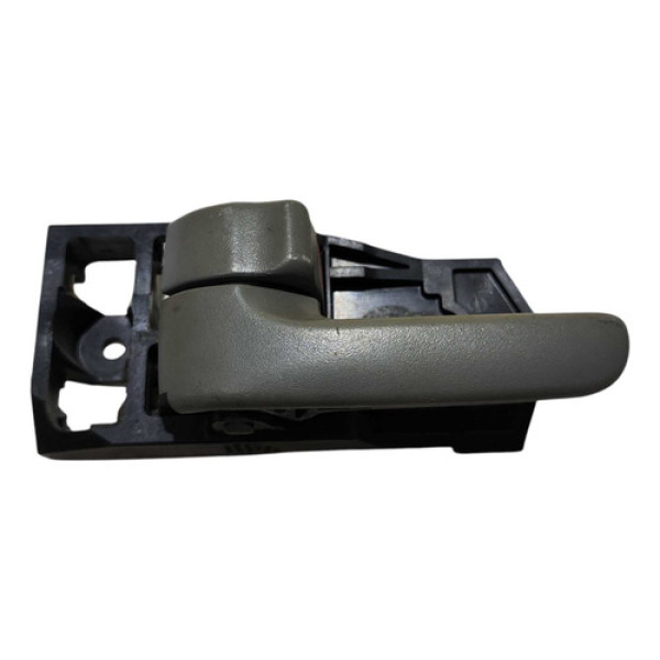 Maçaneta Interna Dianteira Esquerda Toyota Rav4 2001 A 2006 Dianteira