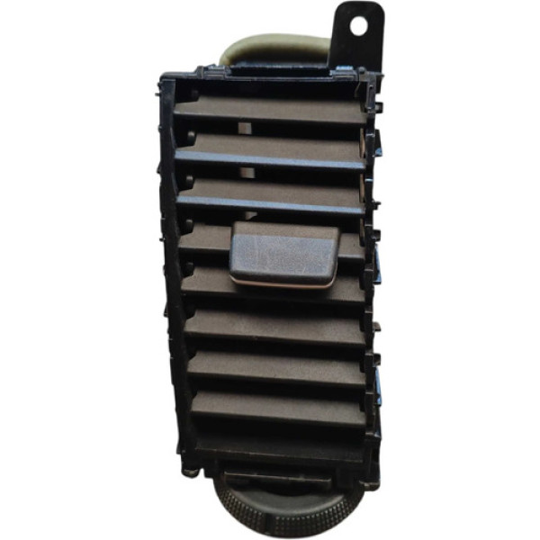 Difusor Ar Esq Nissan Tiida 2008 A 2010 E6815162q100