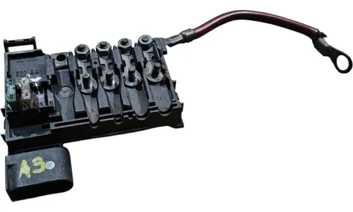 Caixa Fusiveis Bateria Audi A3 2004 2005 2006
