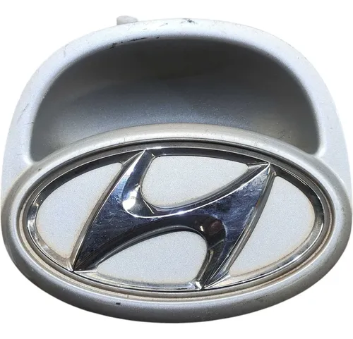 Maçaneta Emblema Porta Malas Hyundai I30 2009 2010 2011 2012 Prateado