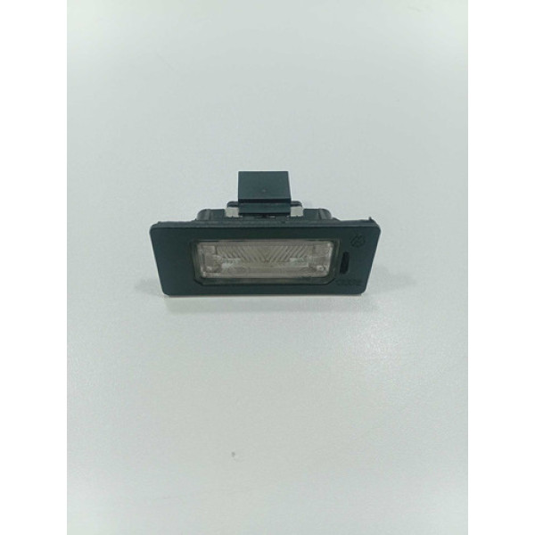 Luz Placa Traseira Audi A4 Volkswagen Passat 810943021