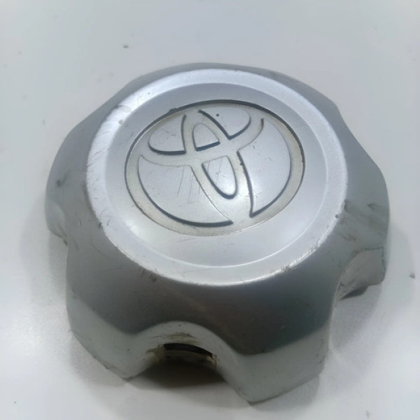 Calota Miolo Central Roda Toyota Hilux 2009/2012 Original Prata