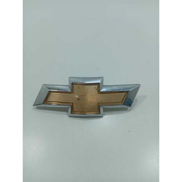 Emblema Grade Dianteira Chevrolet Onix 2013/2020 Original