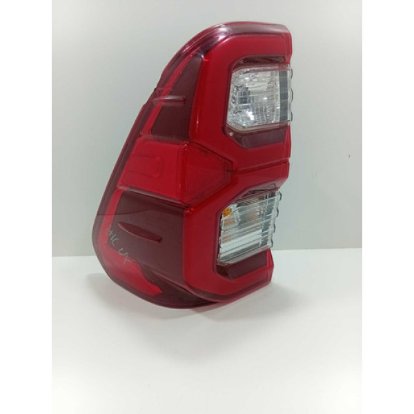 Lanterna Traseira Esquerda Com Led Toyota Hilux 2016/24 Orig Esquerdo/motorista Água