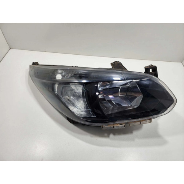 Farol Direito Chevrolet Spin Mascara Negra 2017 2018 Direito/passageiro