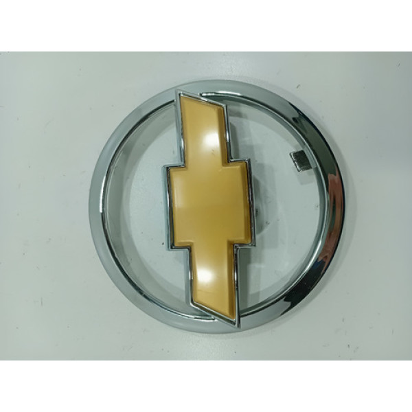Emblema Grade Do Parachoque Dianteiro Gm Celta Prisma 2006 Dourado