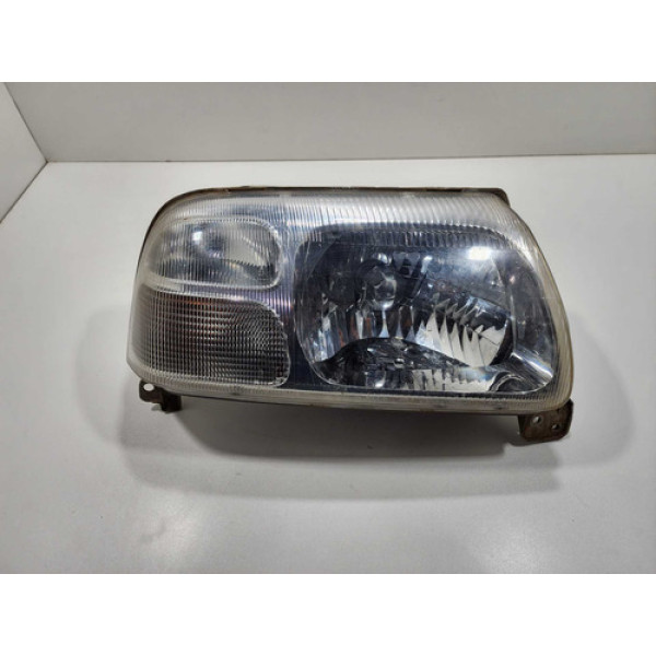 Farol Direito Chevrolet Tracker 2004 2005 2006 Direito/passageiro