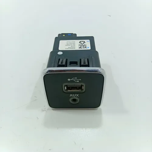 Entrada Usb Aux Jeep Compass 2017/2021 Original 53223309 Preto