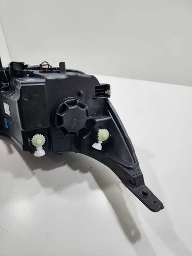 Farol Esquerdo Chevrolet Onix 2020 2021 2022 2023 26406894 Esquerdo/motorista