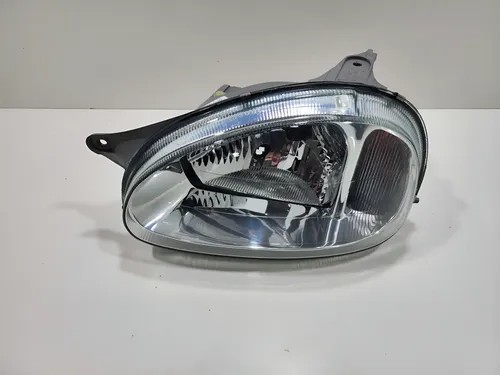 Farol Esquerdo Chevrolet Corsa Classic 2006 2007 2008 2009 Esquerdo/motorista