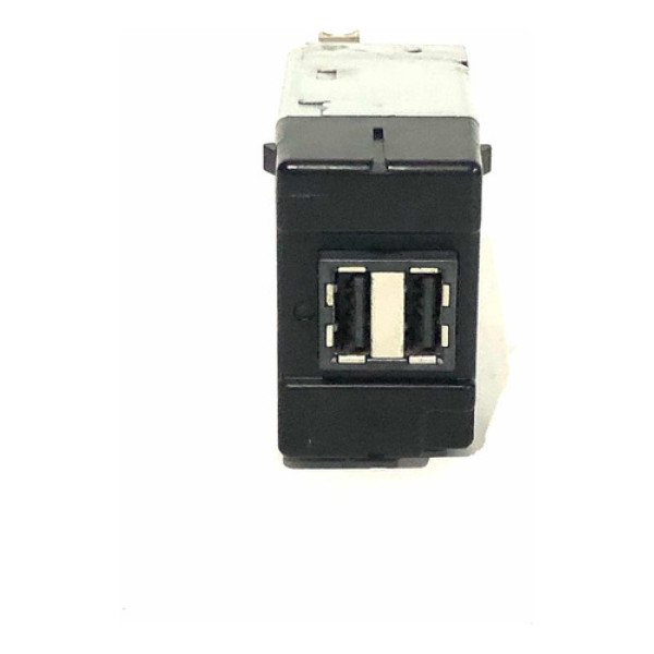Entrada Usb Do Console Volvo Xc40 T4 Momentum 2020/2022