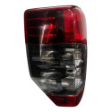 Lanterna Traseira Esquerda New Triton 2022 2025 C/ Detalhe Vermelho