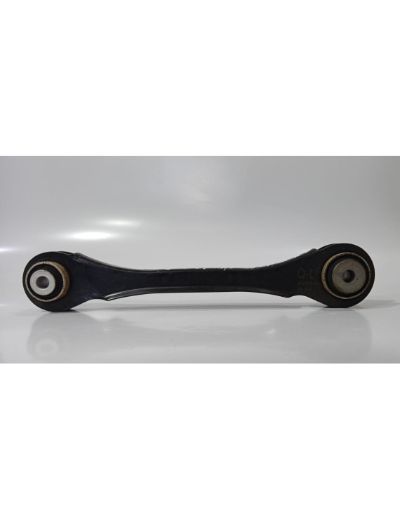 Braço Superior Traseiro Esquerdo BMW 135i 2014 2015 / 679251902
