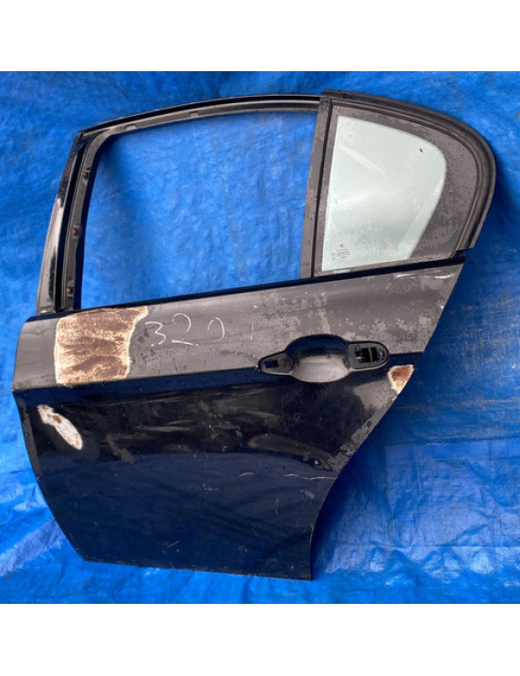 Porta Traseira Esquerda Bmw 320 2008 - 2012 Detalhe Traseira Esquerdo Preto