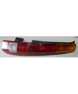 Lanterna Traseira Direita Honda Crv 2002 - 2004 P1784r Direito Bicolor Lanterna Traseira Direita Honda Crv 2002 - 2004 P1784r Direito Bicolor