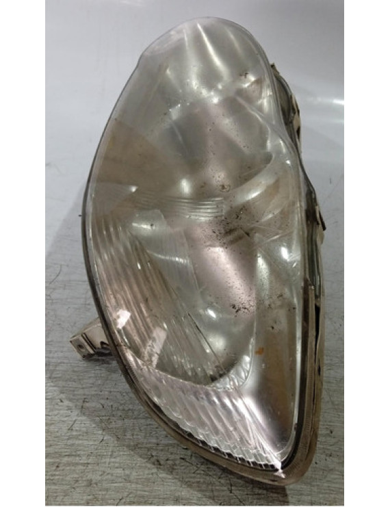 Farol Esquerdo Corolla Fielder 2003 - 2008 / Detalhe Esquerdo