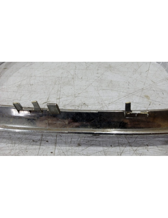 Moldura Cromada Grade Dianteira Bmw 135i 2015 Fosco