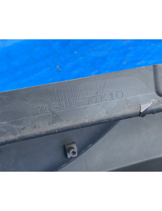 Parachoque Traseiro Grand Vitara 2011 A 2016 / Detalhe