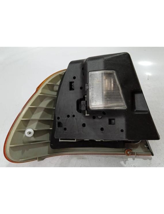 Lanterna Direita Bmw 320 325 1999 2000 2001 2002 Direito/passageiro Vermelho