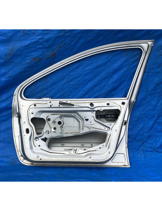 Porta Dianteira Direita Peugeot 307 2003 A 2010 Dianteira Direita Prateado