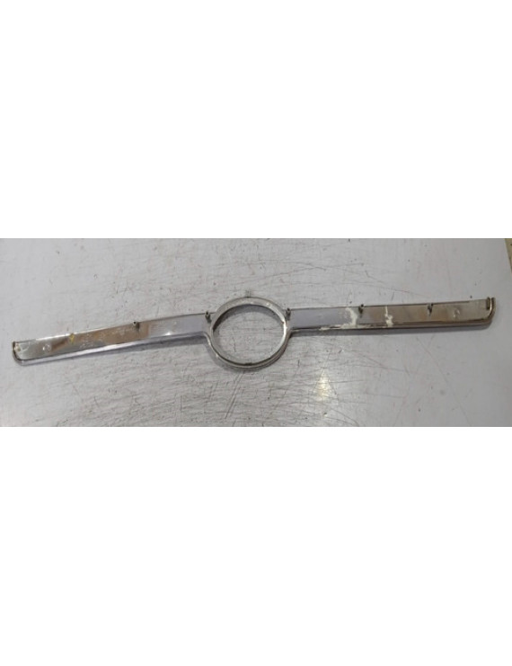Friso Grade Dianteira Tucson 2004 - 2008 / Detalhe Prateado Cromado