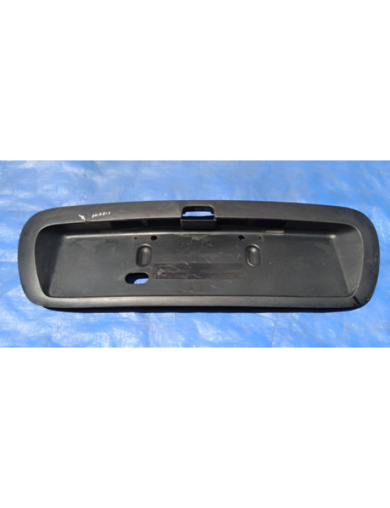 Moldura Placa Traseira Renault Megane 1995 - 1999 / Detalhe Preto